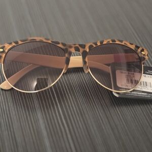 Foster Grant Leopard Print Sunglasses with Dark Lenses and Gold Frame